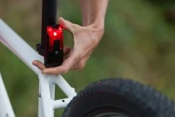 MonkeyLink ML-Light Recharge 30 Lux Set Mit USB-Anschluss -Fuxon Speichern Rear Entnahme 1